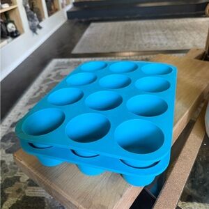 BOGO Silicone Muffin Pan - Blue set of 2